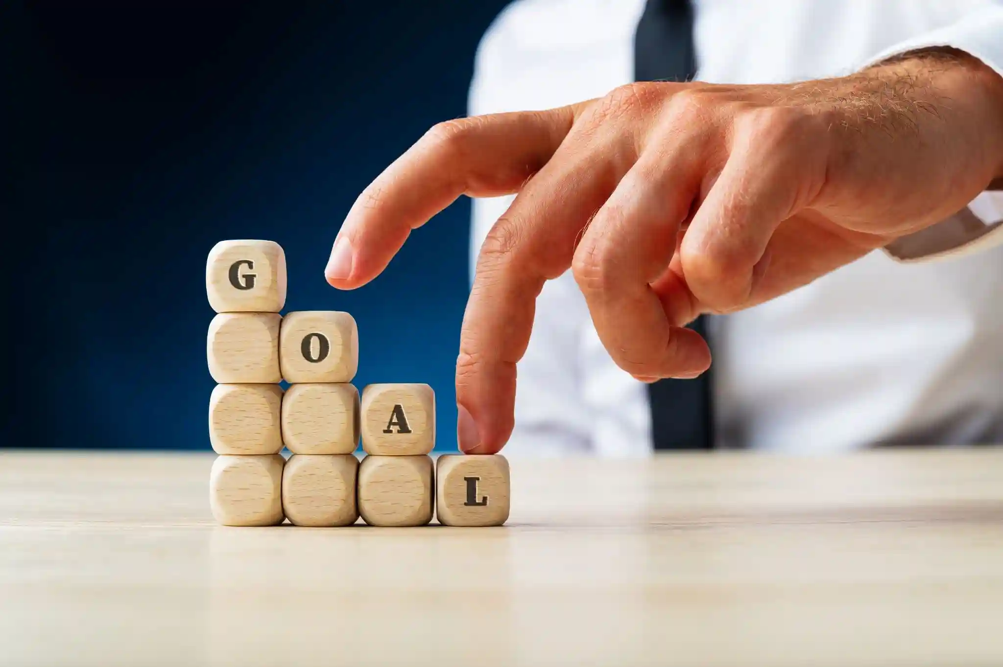 How can career advice help you achieve long-term goals and job satisfaction?