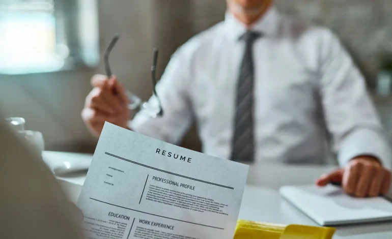 How does career advice influence resumes, interviews, and overall employability?